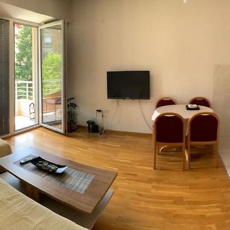 Bisera Apartment Skopje Ngoại thất bức ảnh